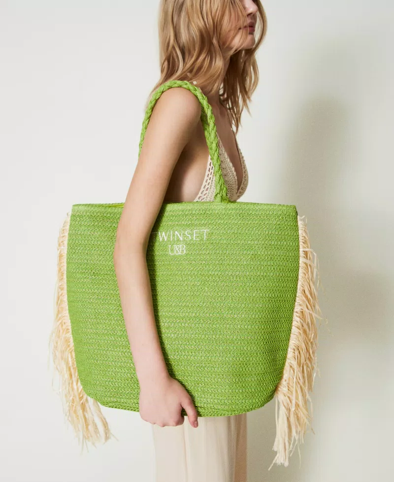 9 сумок, которые станут идеальным выбором для отпуска на море