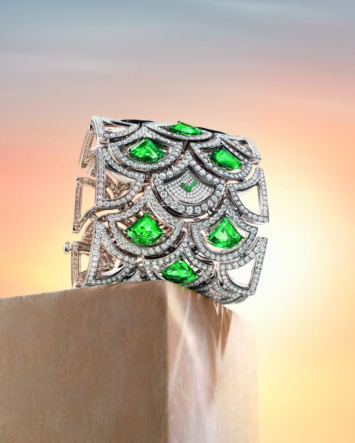 Энн Хэтэуэй, Зендея и Лю Ифэй снялись в кампейне Bvlgari Eternally Reborn