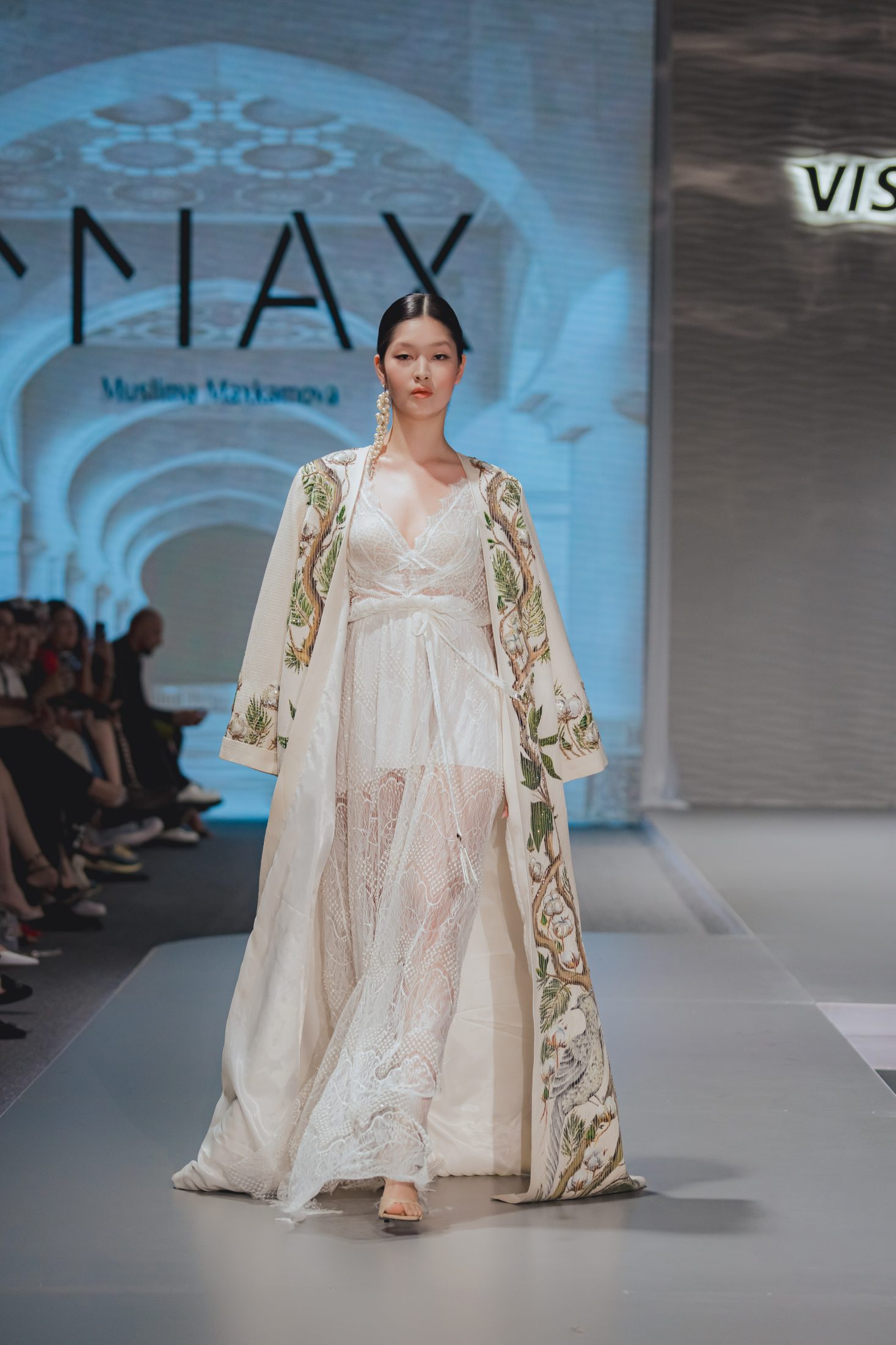 Природа, море и Эми Уайнхаус: второй день Visa Fashion Week Tashkent