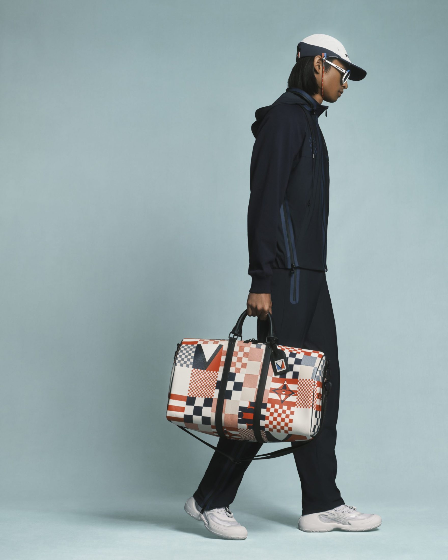 Вышли капсульные коллекции, созданные в честь 37-й парусной гонки Louis Vuitton America’s Cup Barcelona