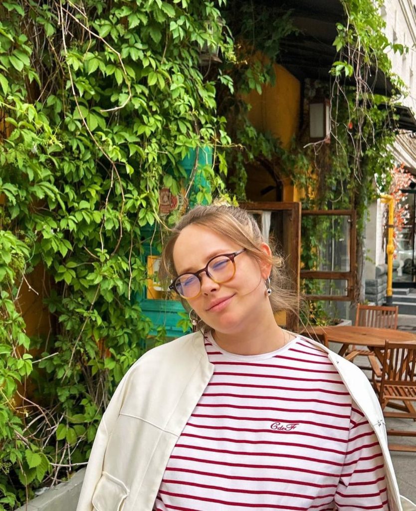 «Та самая булочка с корицей»: Зоя Бербер показала, как выглядит на девятом месяце беременности
