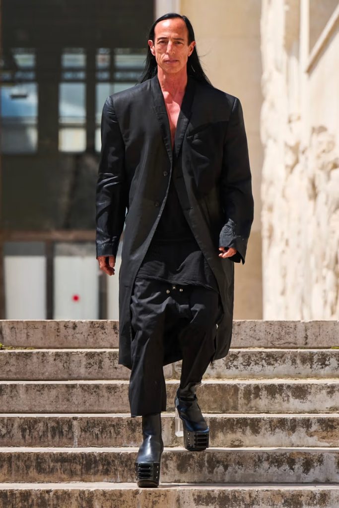 5 самых сумасшедших теорий заговора в мире моды: Рик Оуэнс – сатанист, а Донателла Версаче причастна к смерти Джанни