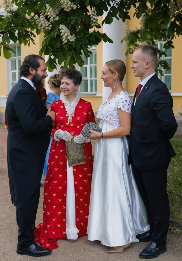 Петр Аксенов, Лариса Николаевна Шеховцова, Мария Чумакова и Роман Гребенец