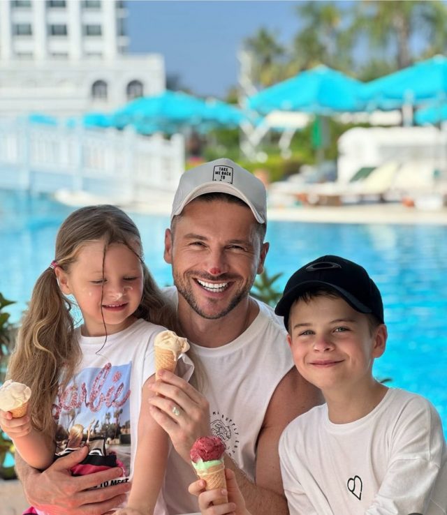 Сергей Лазарев показал, как проводит время с детьми в Турции