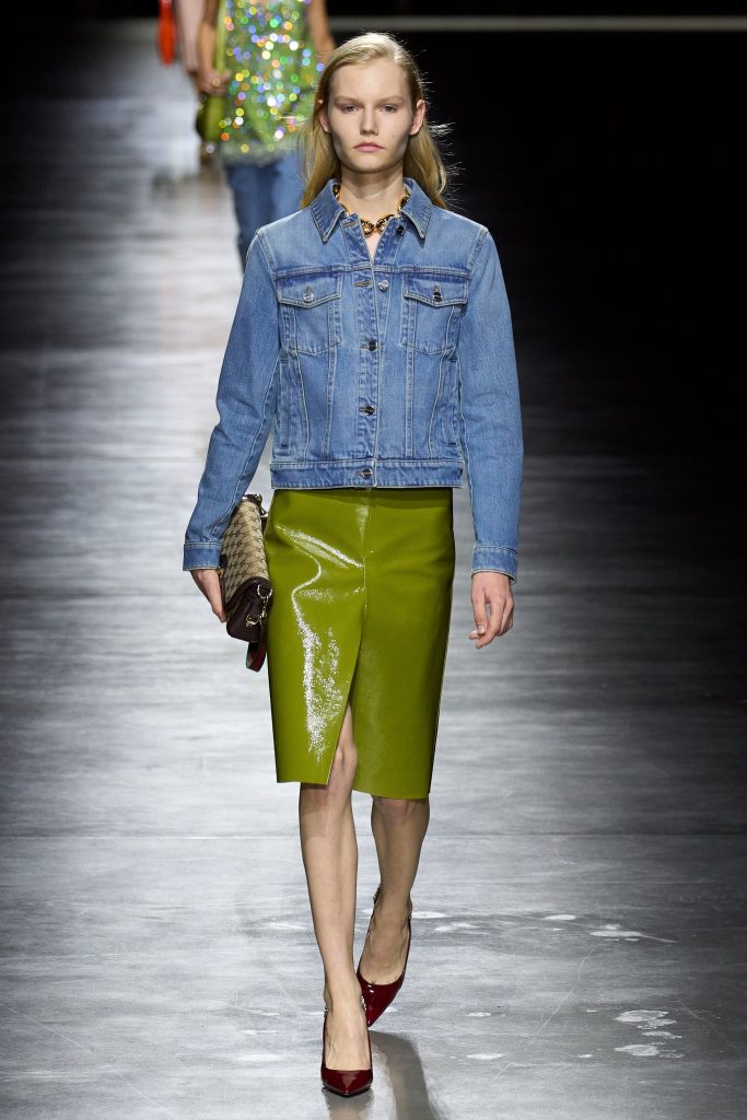 Главные fashion-тренды весны 2024 года: брюки с высокой посадкой, поло и очень короткие шорты