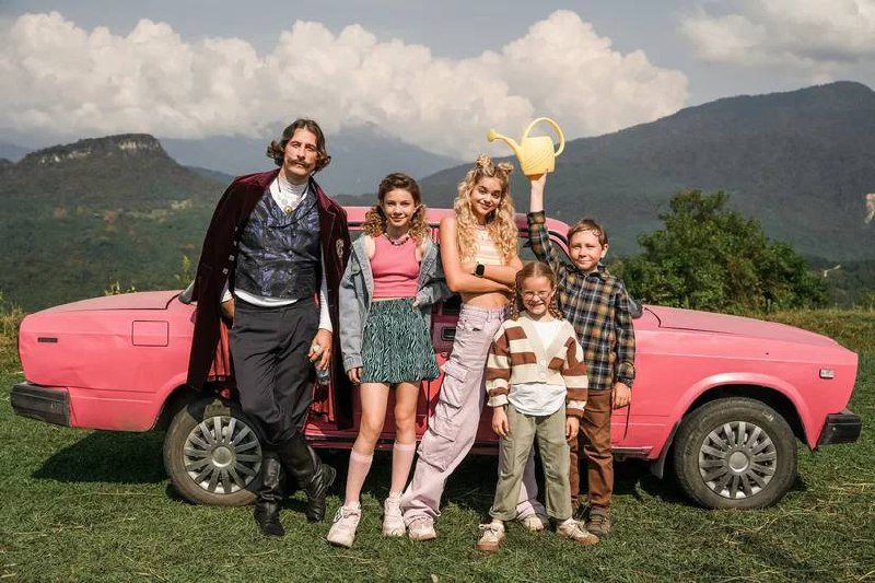 Кадр со съемок сериала «Любопытная Варвара»