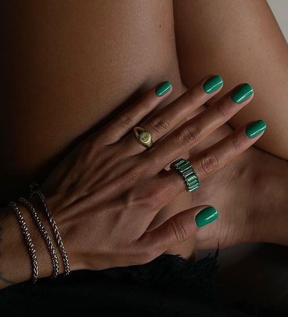 10 идей маникюра в стиле теннискор