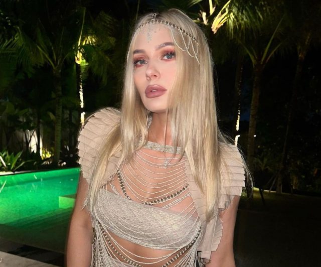 «Такой милый ребенок был»: поклонники в восторге от детских фото Натальи Рудовой