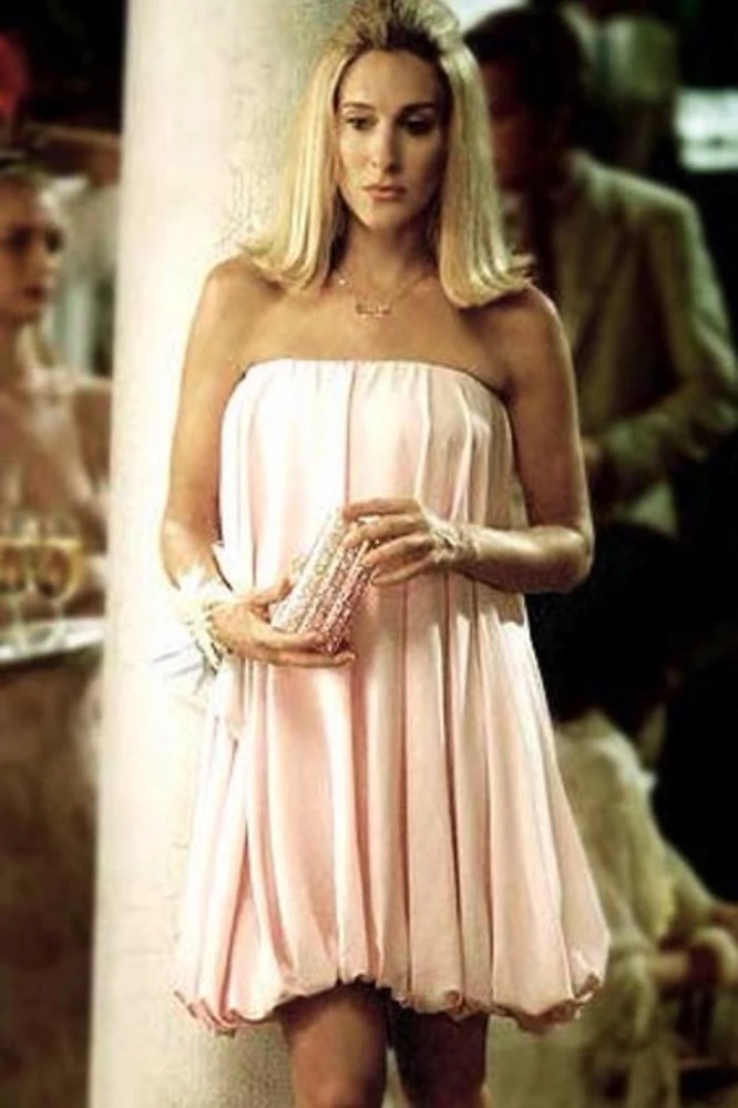 Лучшие наряды за всю историю сериала”Секс в большом городе”