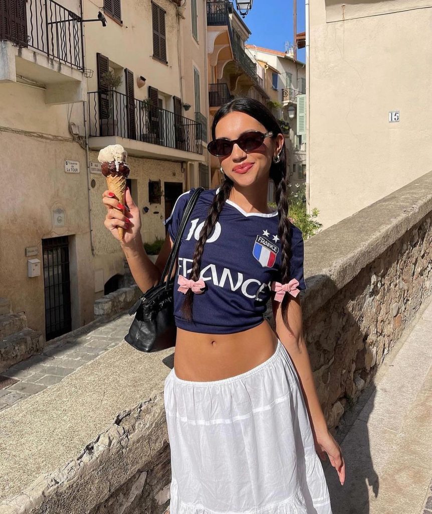 Какой сейчас core? Гид по трендовым эстетикам лета 2024, которые ты могла упустить