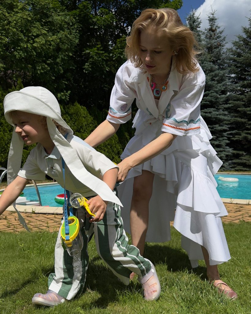 Саша Бортич с сыном. Фото: социальные сети