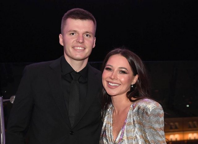 Вот и вся любовь: Артем Чекалин тайно выписал Лерчек из квартиры перед разводом