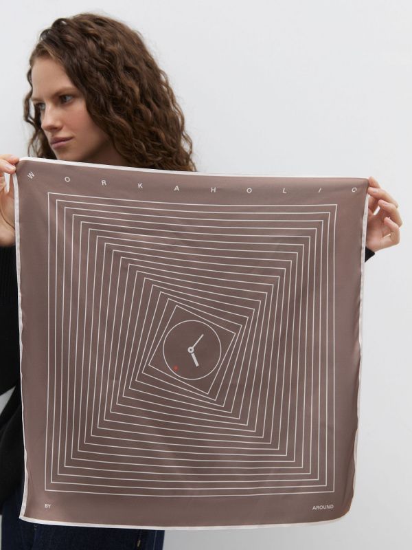 Этой весной все модные инфлюенсеры будут носить платки. Как? Рассказываем