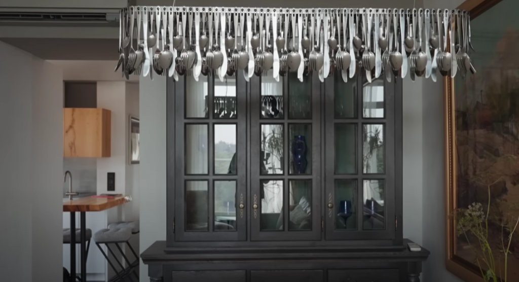 Кадр из шоу «DOMEO. Ремонт и дизайн квартир»