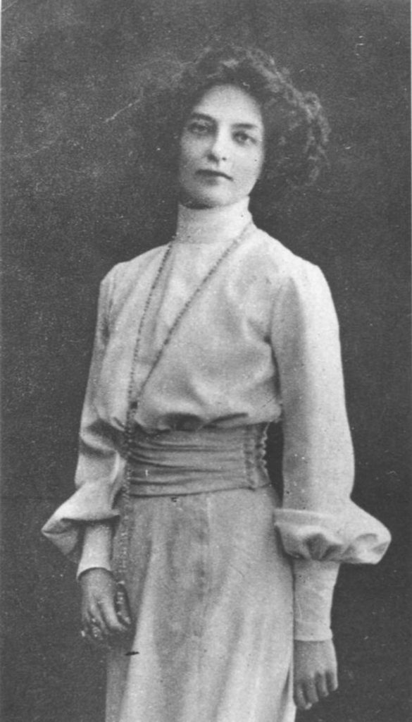 Модный гороскоп: стиль какой эпохи подошел бы тебе по знаку зодиака