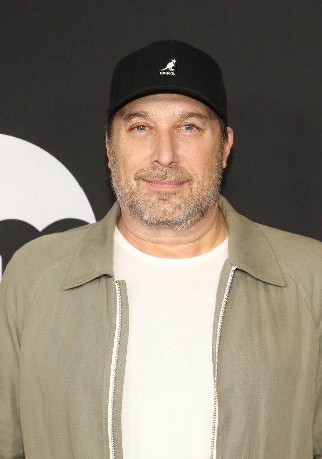 Новый скандал: шоураннера «Академии Амбрелла» обвинили в токсичном отношении к беременной сценаристке