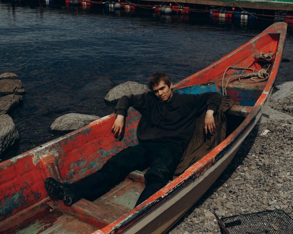 Рузиль Минекаев. Фото: кадр со съемок фильма «Большая земля»