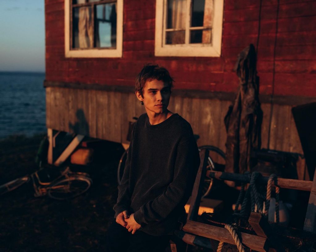 Рузиль Минекаев. Фото: кадр со съемок фильма «Большая земля»