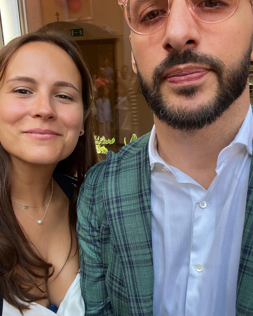 L’One купил квартиру родителям в Москве