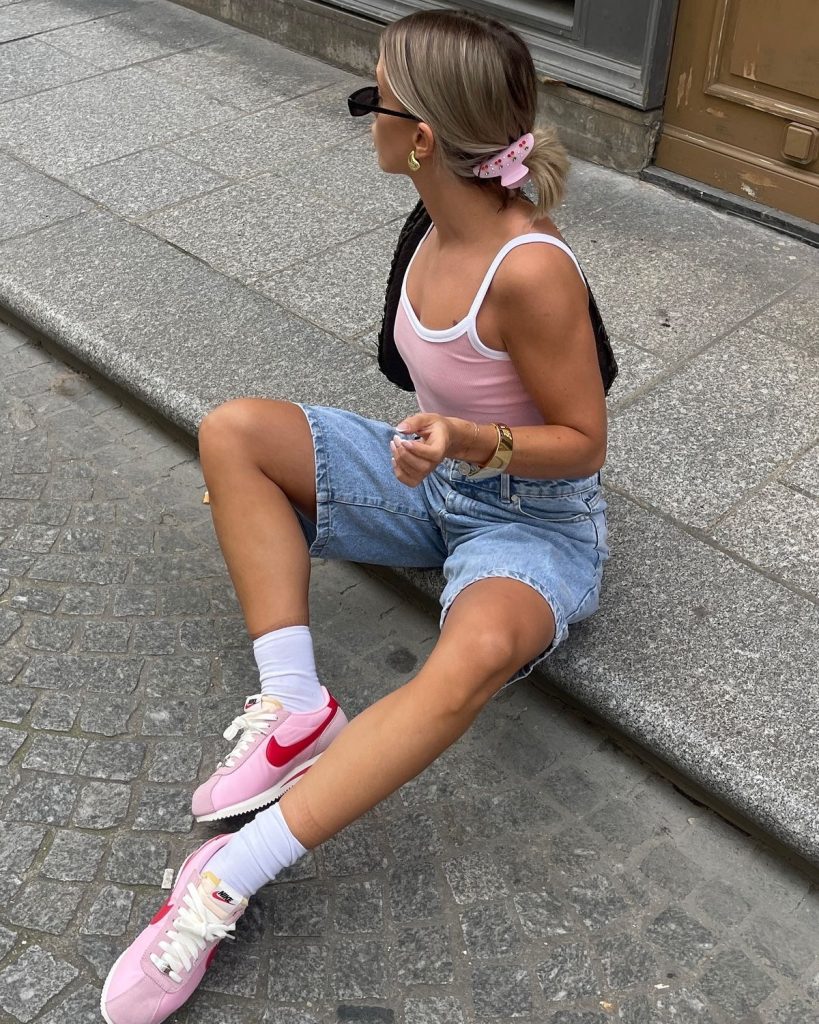 Кроссовки Nike Cortez снова в тренде. Вот как их носят модные инфлюенсеры