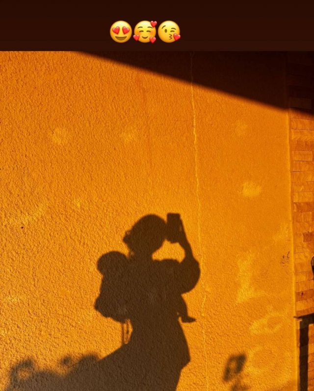 Милош Бикович опубликовал фото жены с сыном