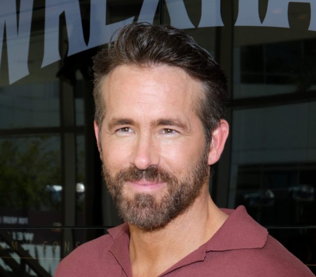 Райан Рейнольдс сам считает себя «золотистым ретривером». И вот почему