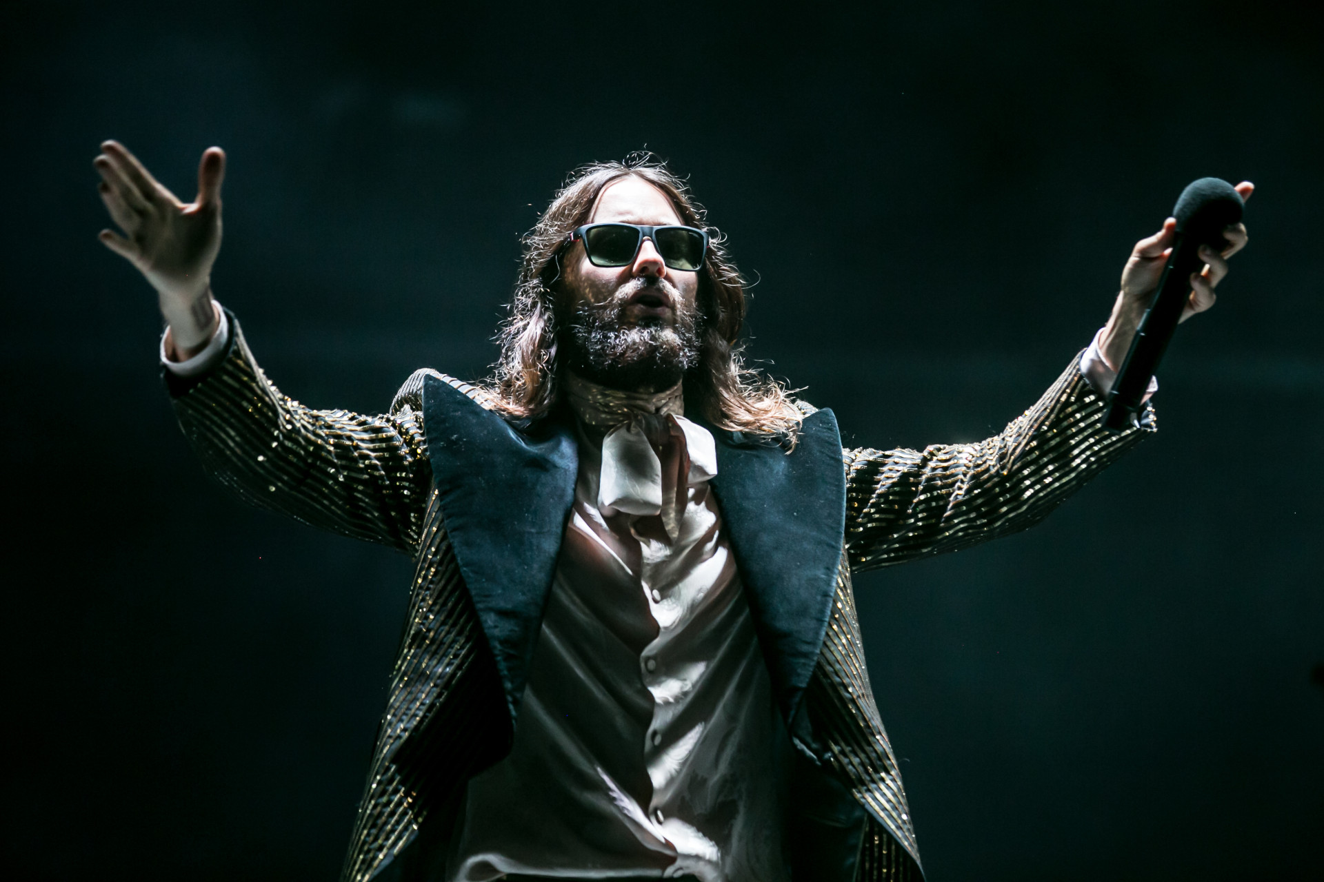 Джаред Лето в долгах