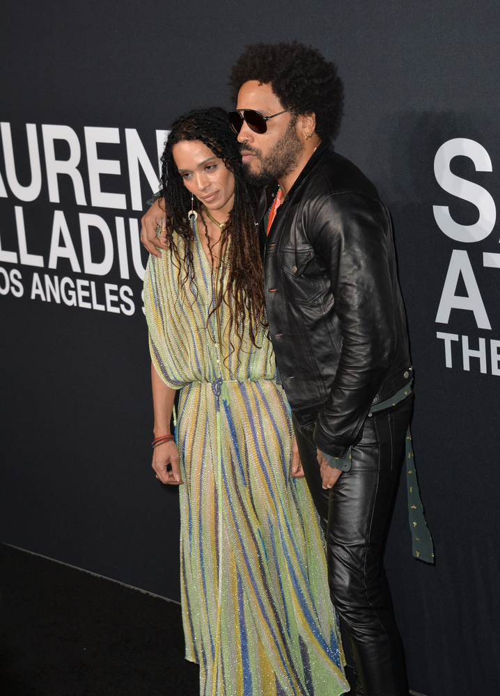 «Волновали другие вещи»: Зои Кравиц рассказала о сложных отношениях со звездными родителями