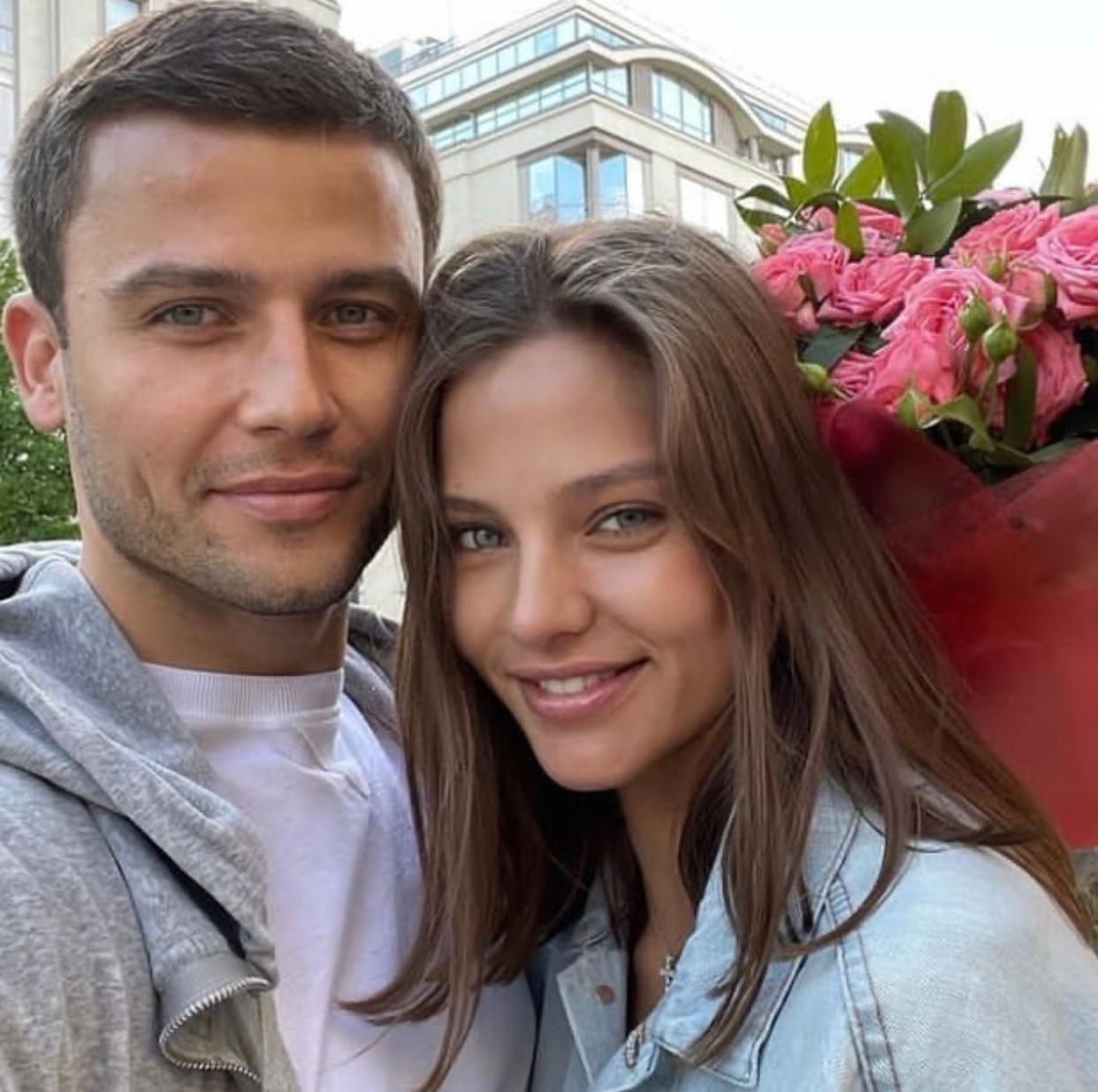 Алеся Кафельникова отдыхает с дочерью на Бали: фото