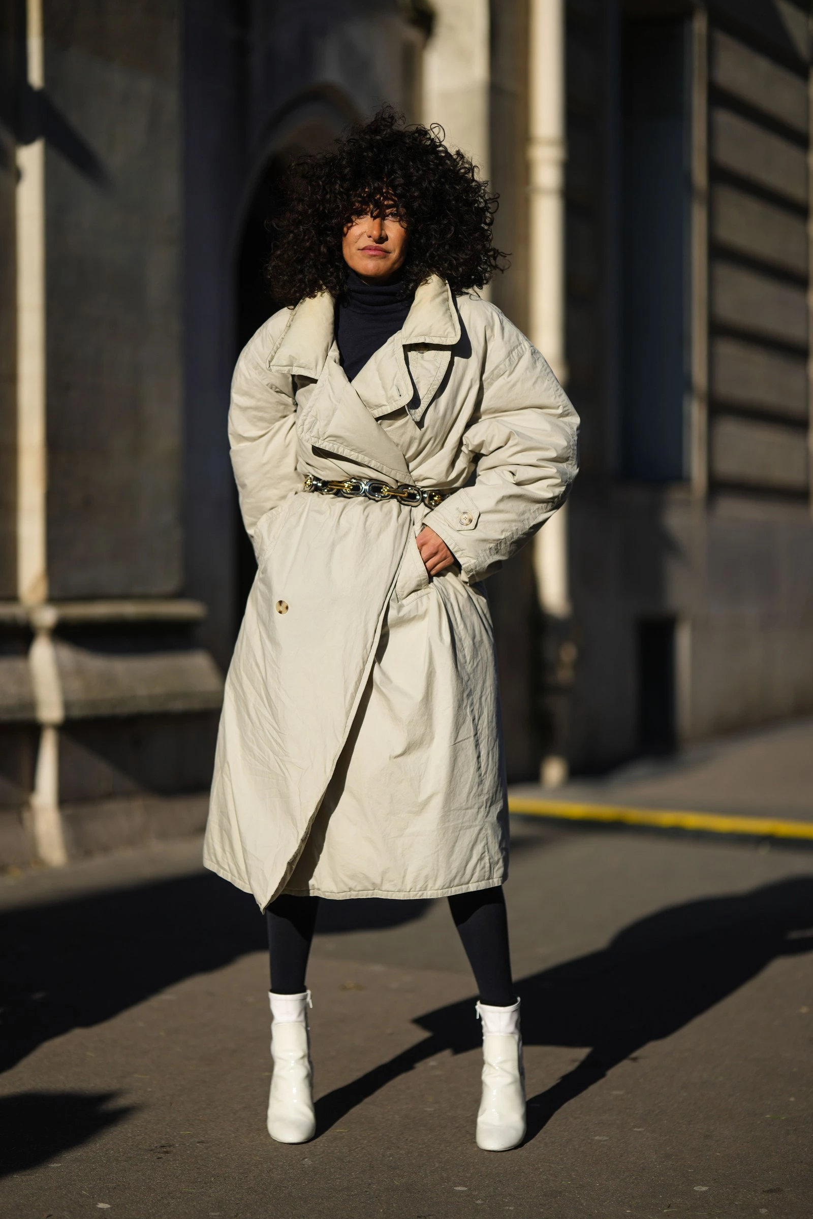 Streetstyle: 6 способов носить леггинсы и ботильоны в этом сезоне