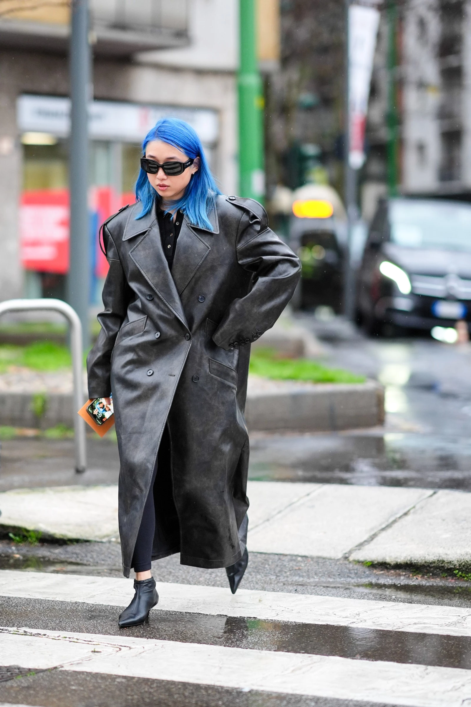 Streetstyle: 6 способов носить леггинсы и ботильоны в этом сезоне