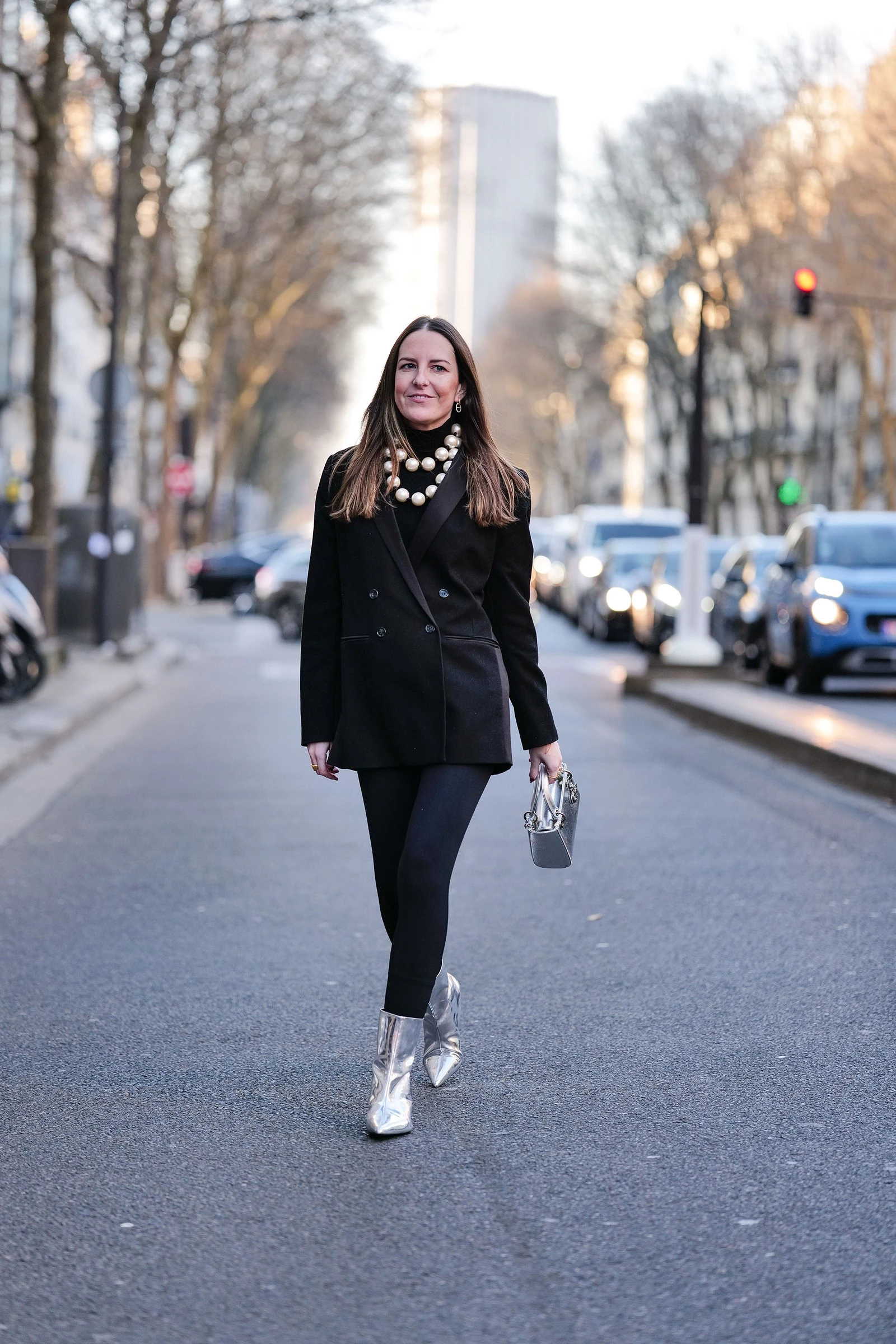 Streetstyle: 6 способов носить леггинсы и ботильоны в этом сезоне