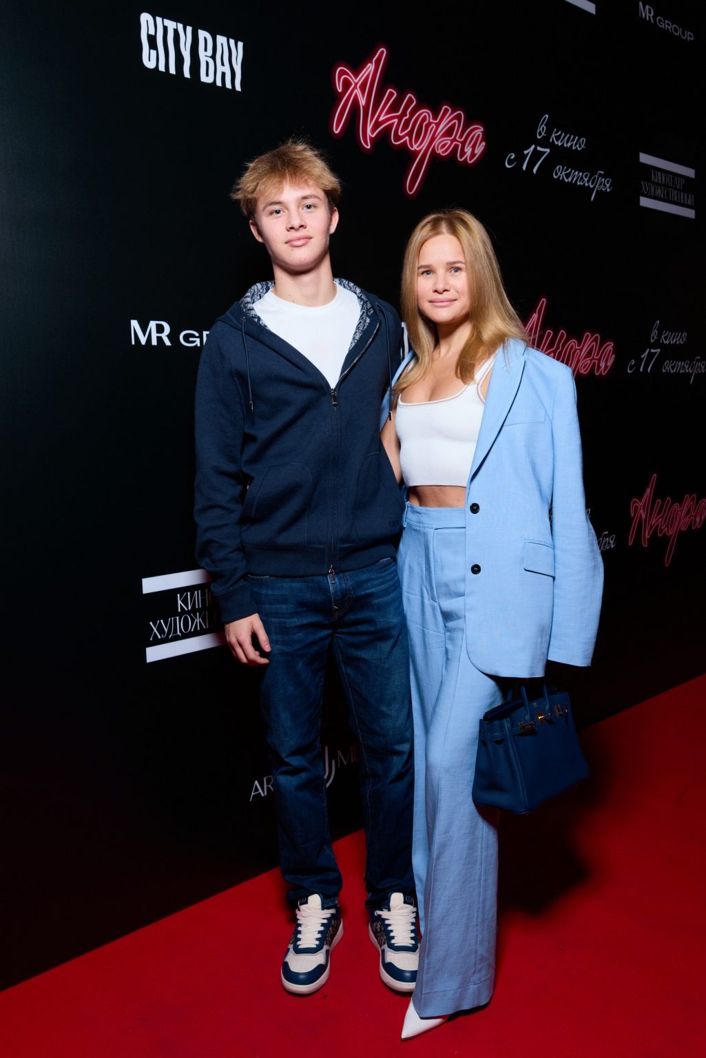 Леон Кемстач с мамой Лаурой