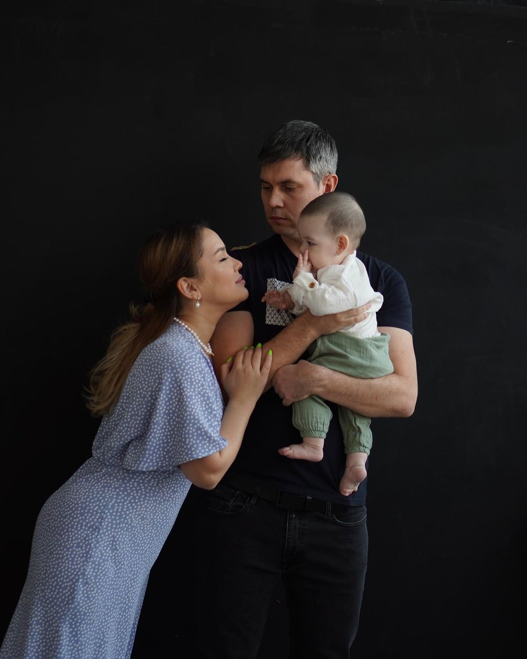 Мақпал Исабекова күйеуін көрсетіп, қай ұлт екенін айтты