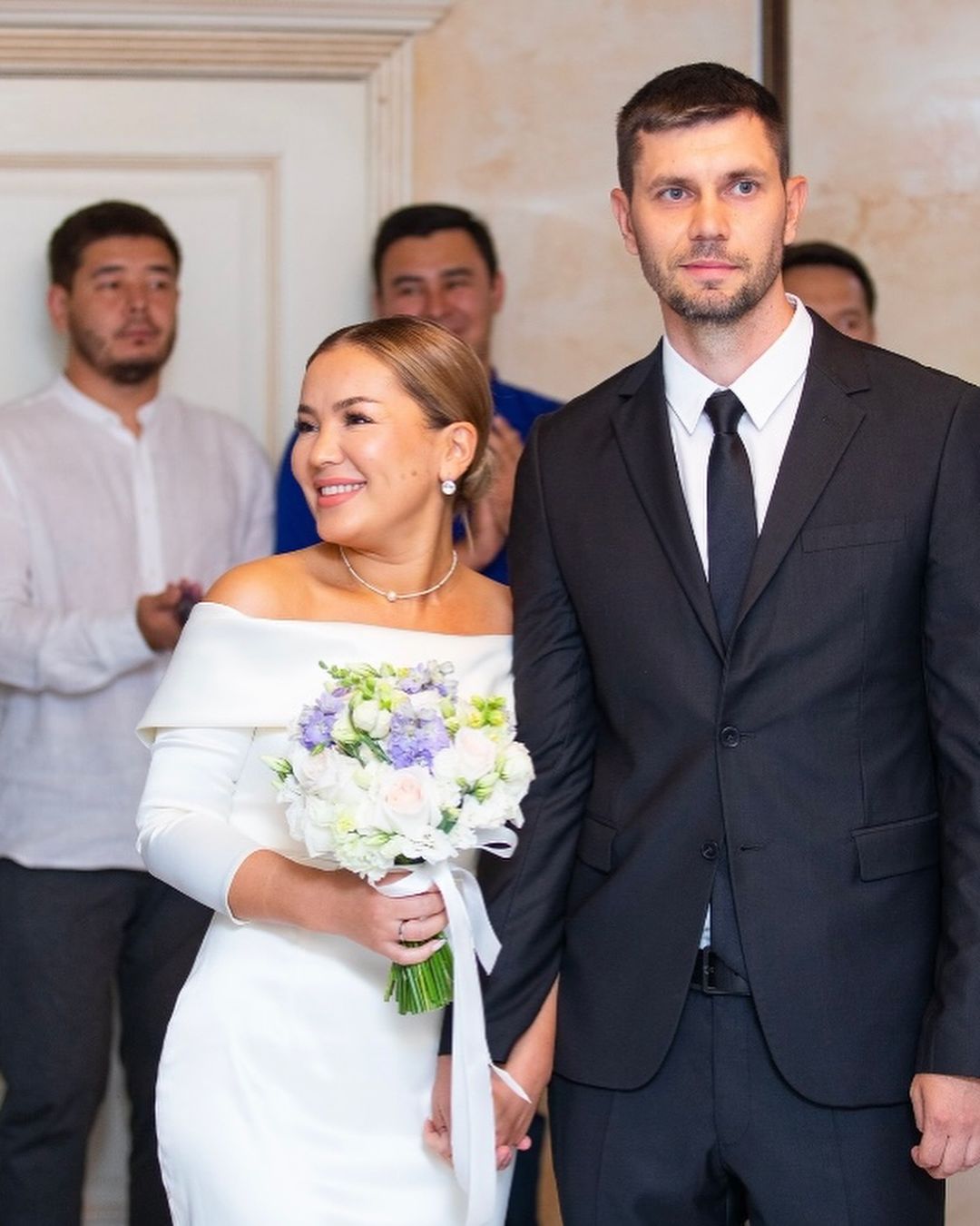 Мақпал Исабекова күйеуін көрсетіп, қай ұлт екенін айтты