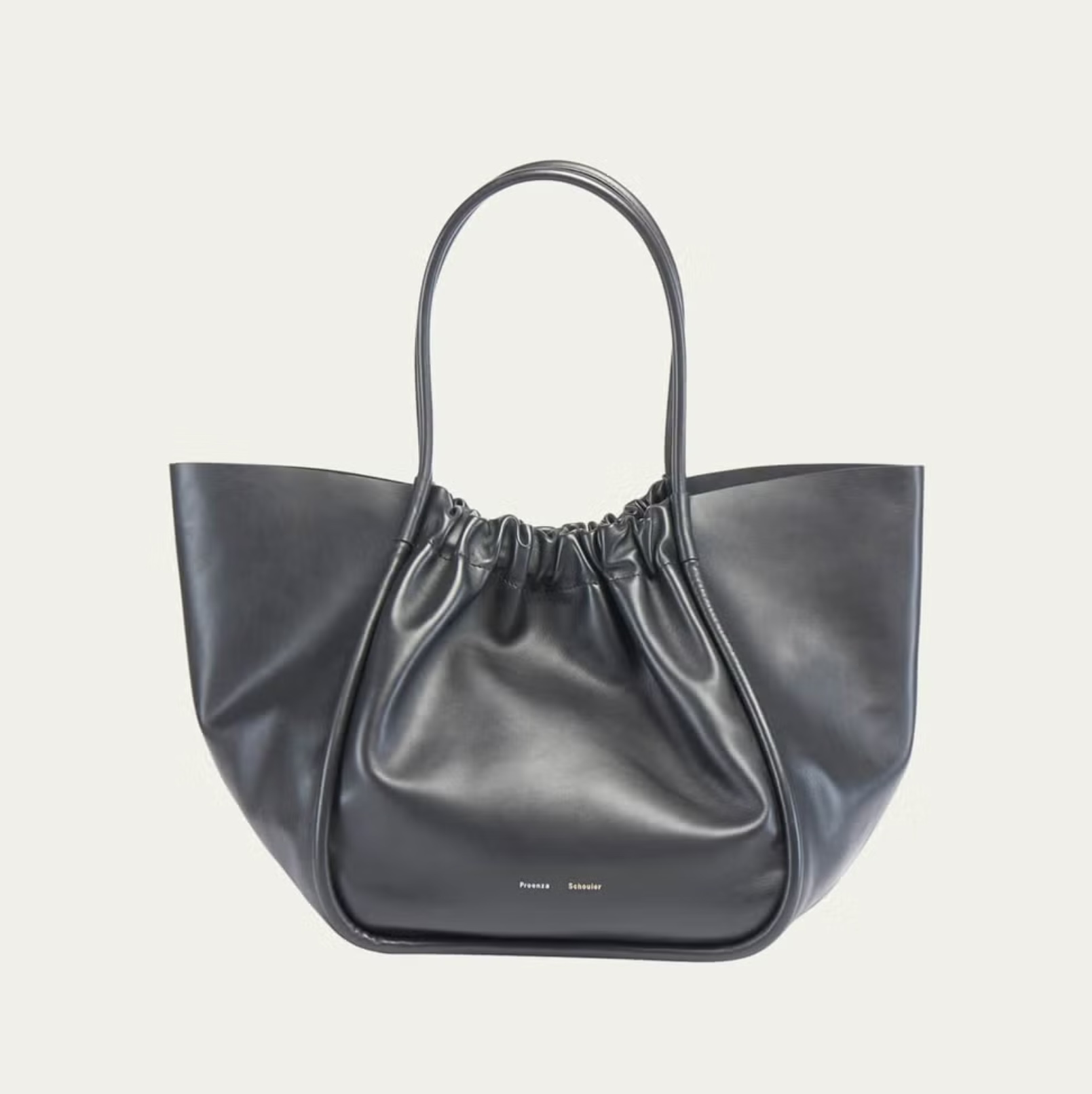 На эти функциональные кожаные сумки-тоуты можно положиться всегда