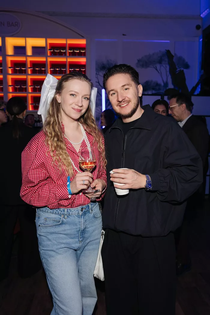 MONOCHROME x AEROFLOT.