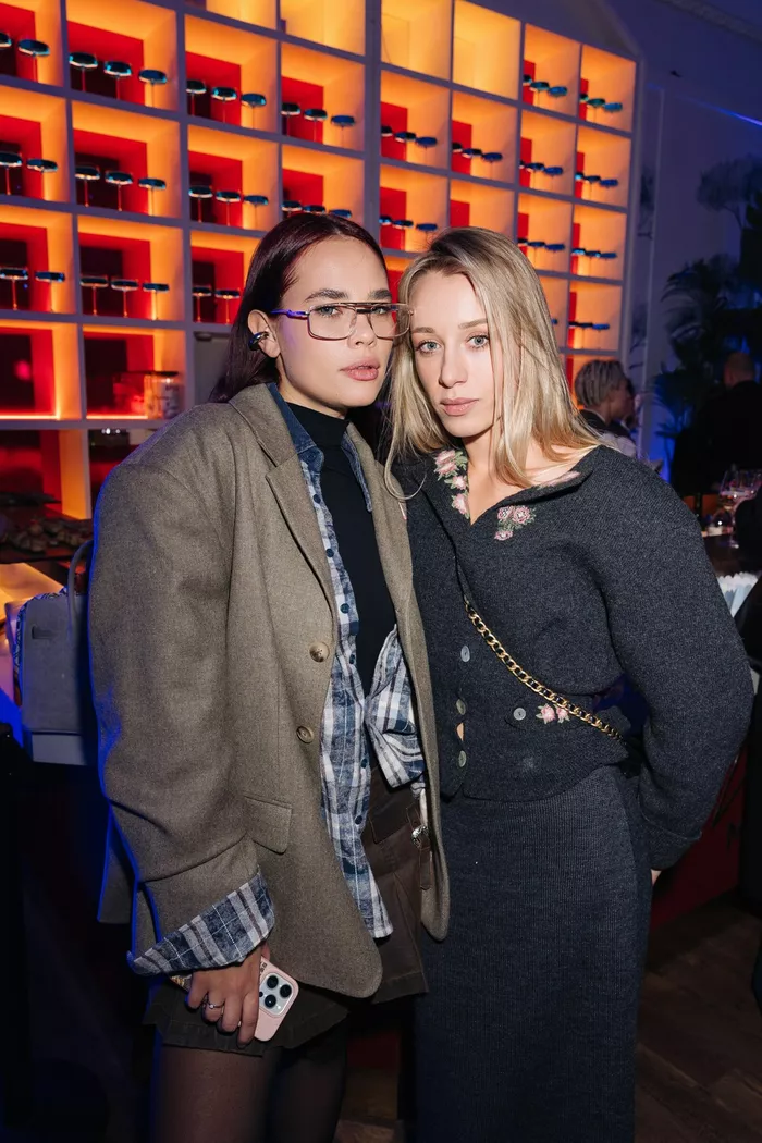 MONOCHROME x AEROFLOT.