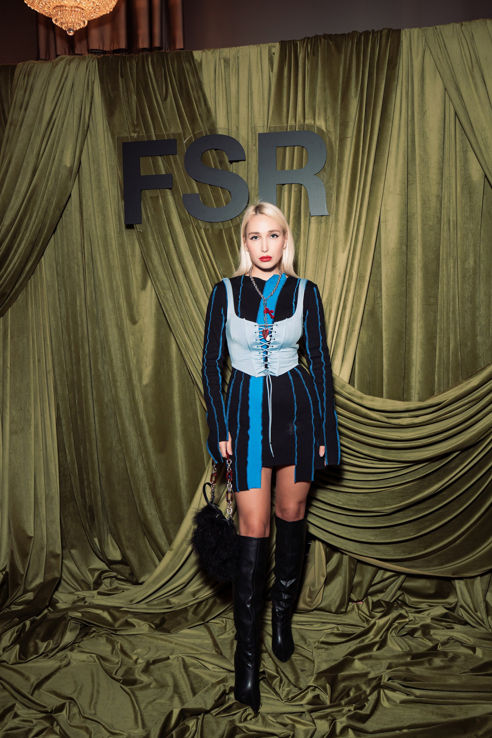 Модный антракт FSR прошел в Московском театре мюзикла