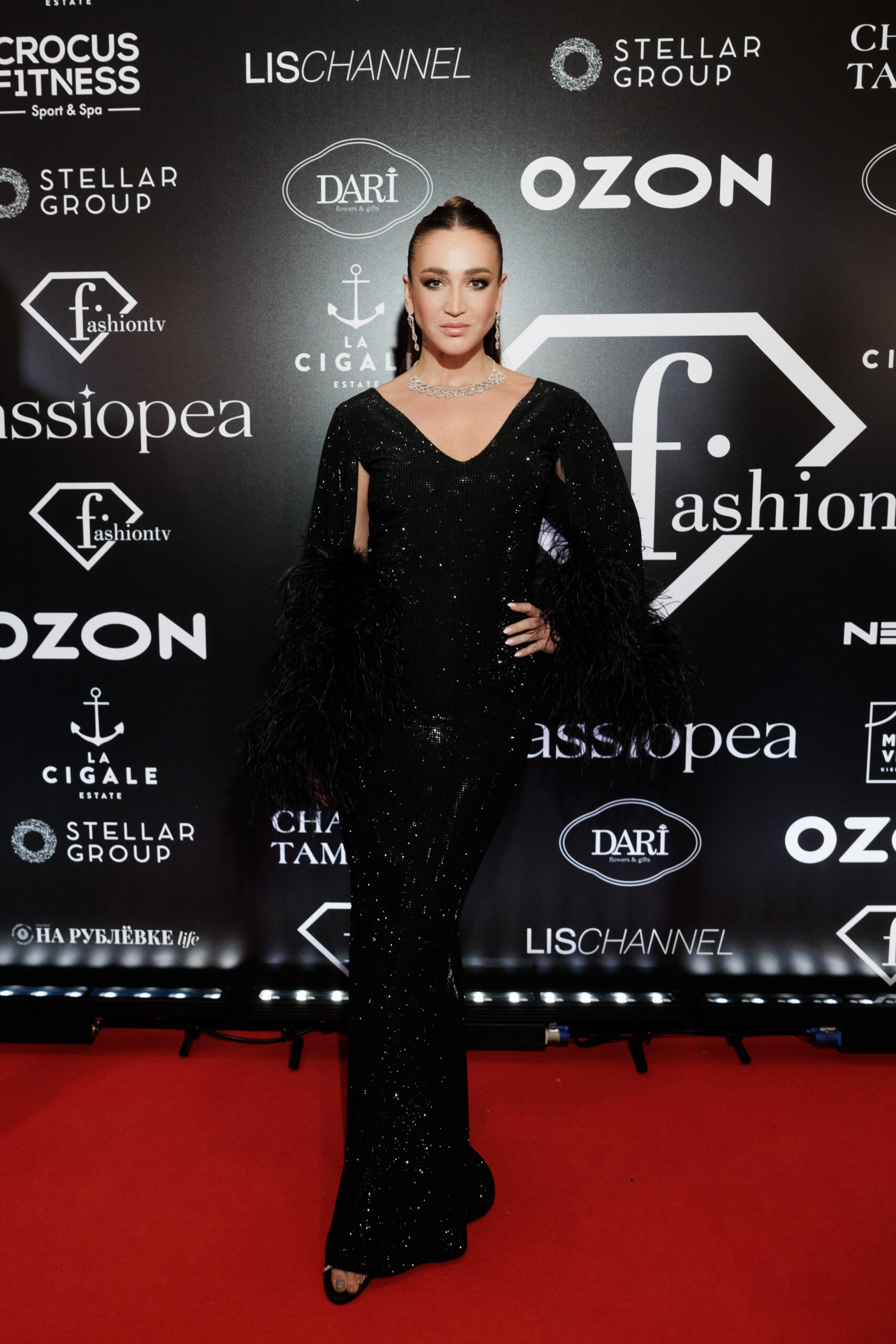Лучшие образы премии Fashion TV 2024: Ольга Бузова, Филипп Киркоров, Зара, Люся Чеботина и другие звезды события