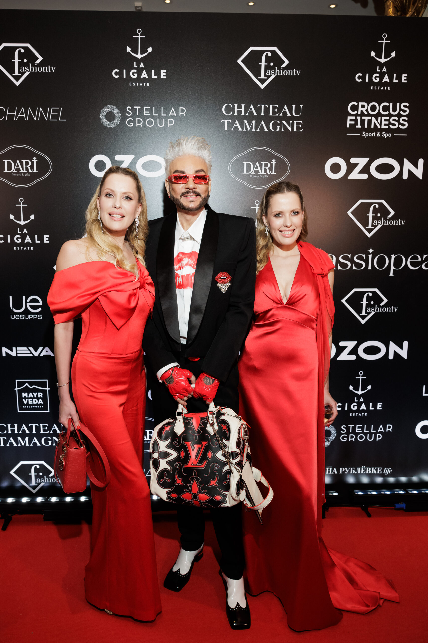 Лучшие образы премии Fashion TV 2024: Ольга Бузова, Филипп Киркоров, Зара, Люся Чеботина и другие звезды события