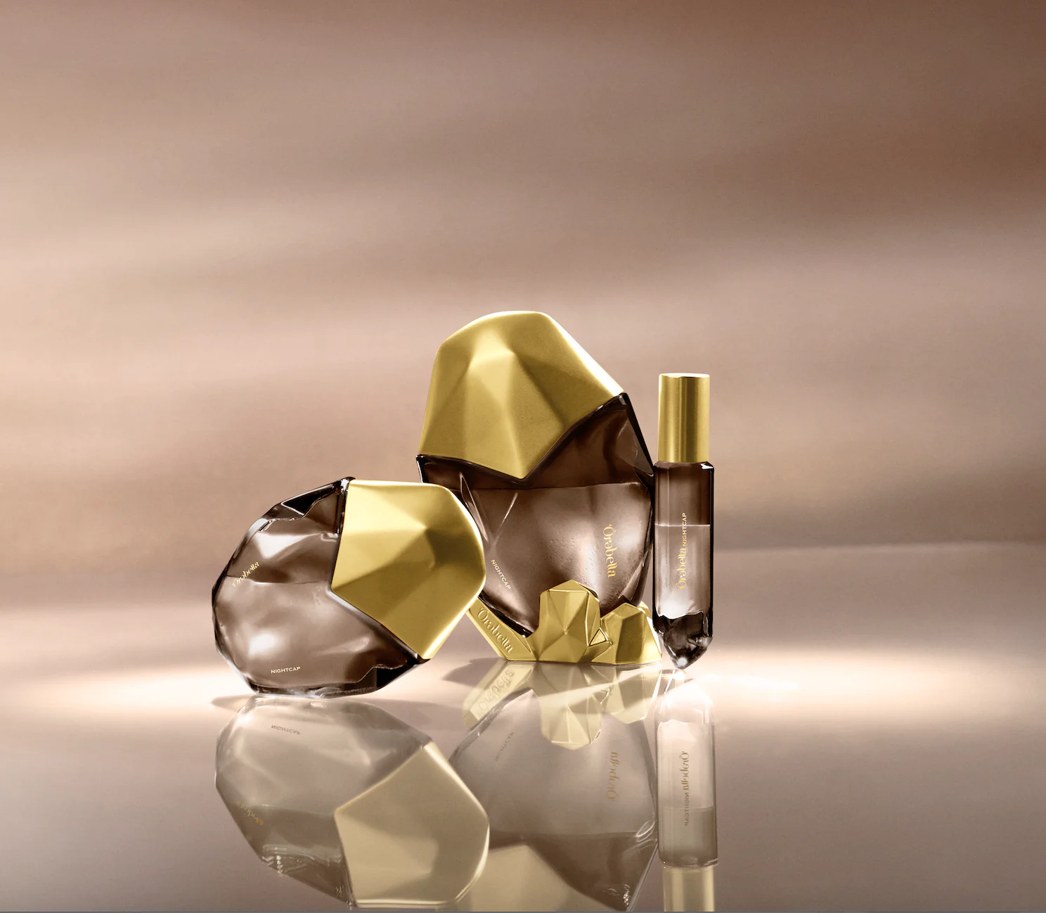 Подарки для настоящих модниц: новогодний гид от Хейли Бибер