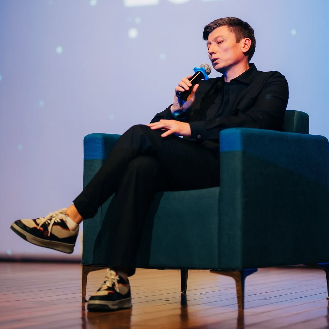 «Письма счастья»: кто из казахстанских звезд высказался о ситуации с уведомлениями от налоговой?