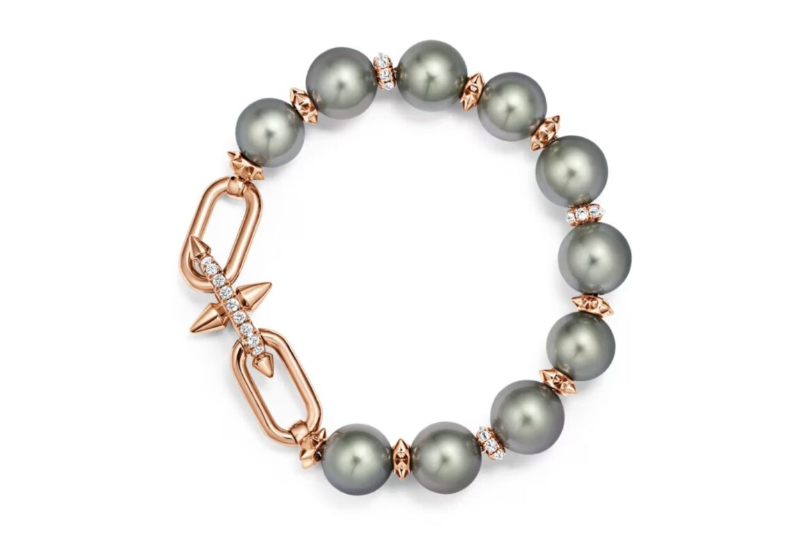 Фаррелл представил обновленную коллекцию украшений Tiffany Titan