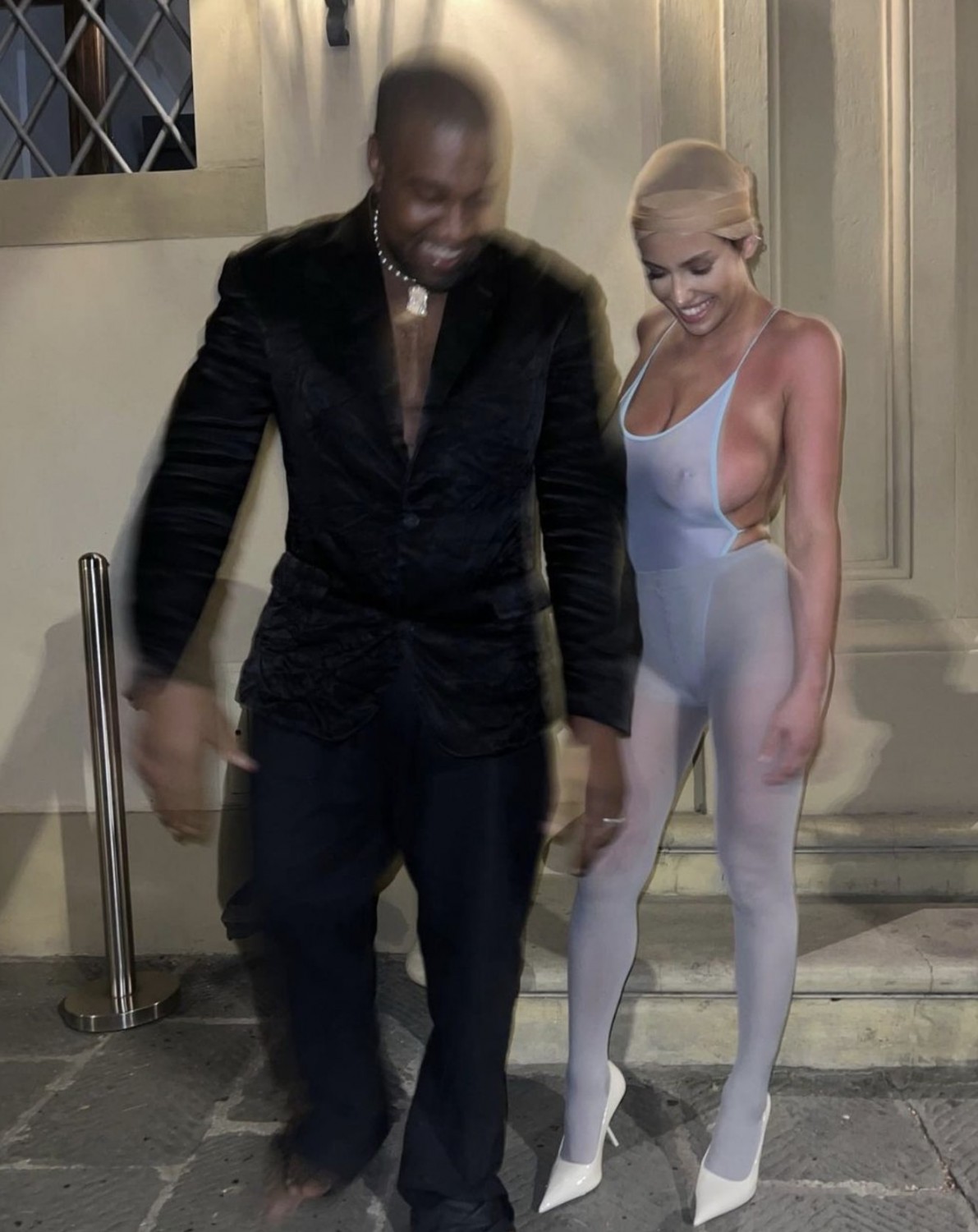 Какое наказание ждет Бьянку Цензори за появление на красной дорожке «Грэмми» в обнаженном виде?