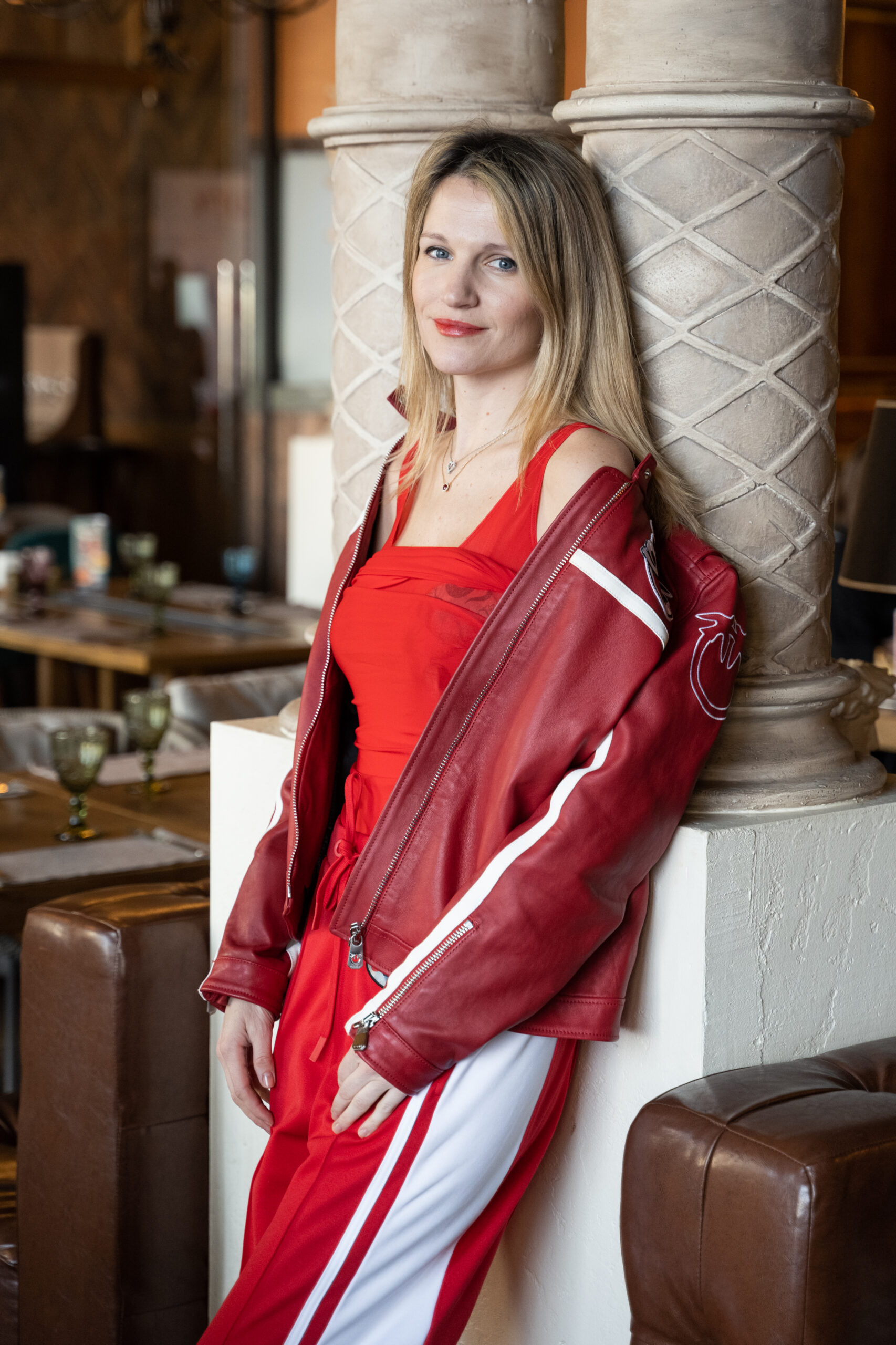 Диля Долинская, Анастасия Гребёнкина, Ирина Слуцкая и другие звезды на весеннем бранче #Проbeauty