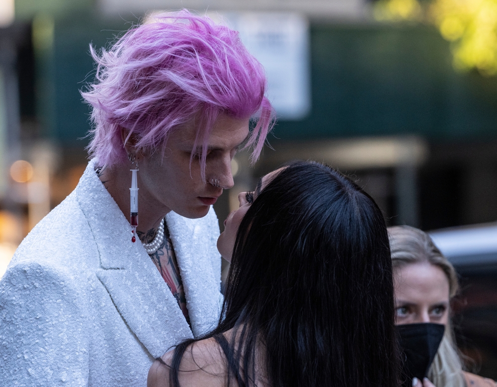 Меган Фокс и Machine Gun Kelly помирились после рождения дочери