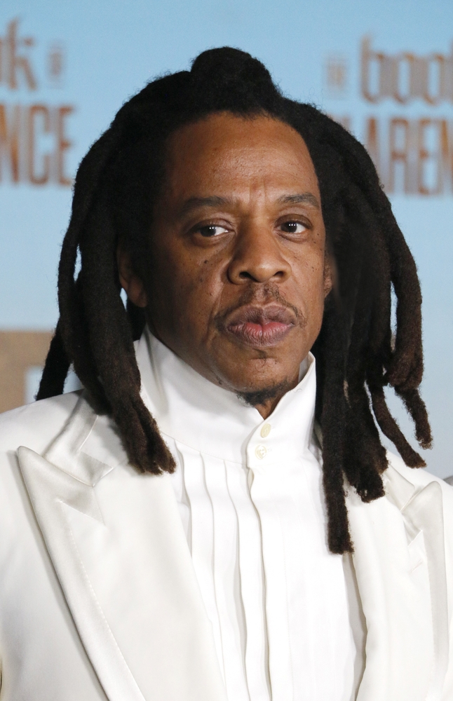 «Продолжение лживой истории»: Джей-Зи подал в суд