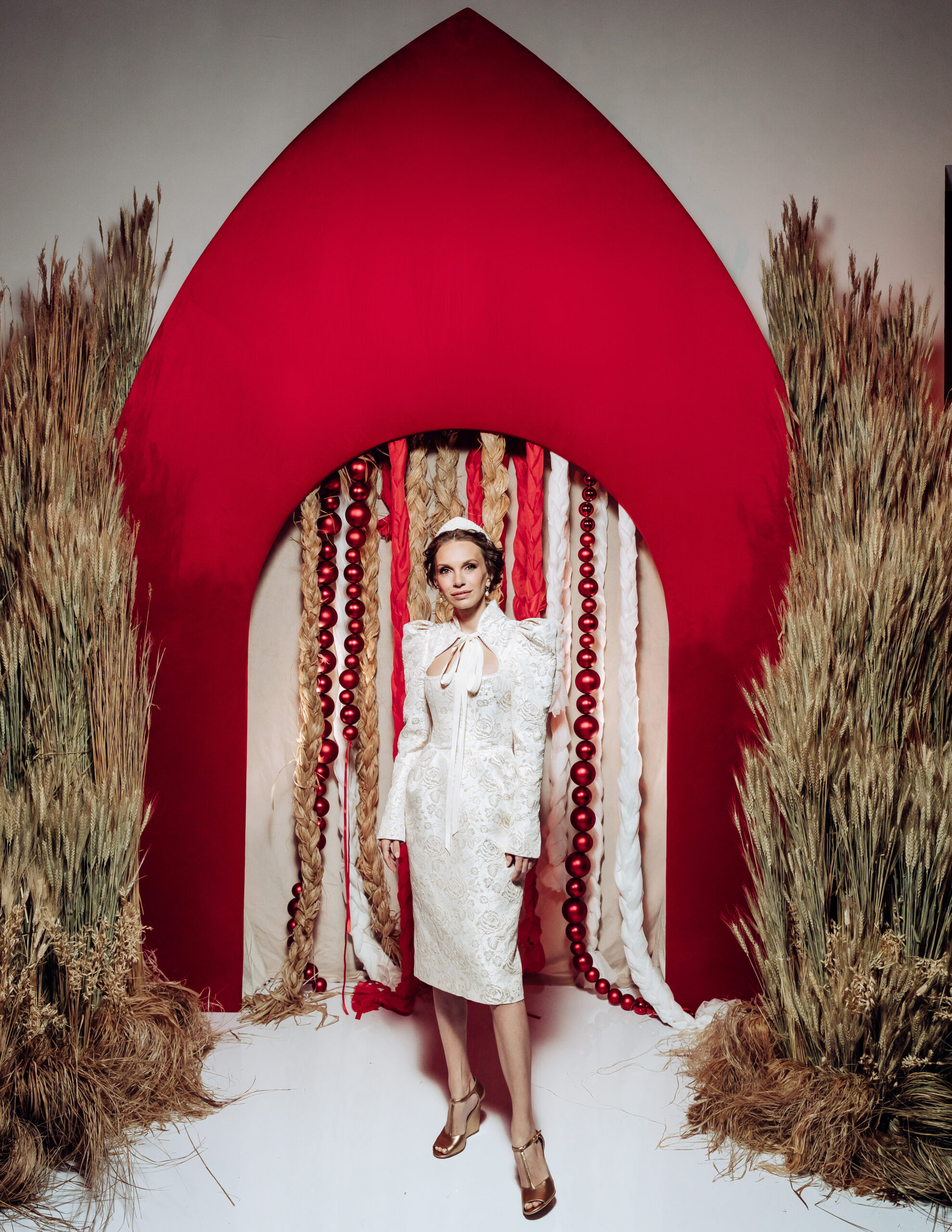 Анна Худоян, Дарья Коробова, Алина Ковалева, Олег Горчанин и другие на премьере шоу «Ход Царевны» Елены Барановой