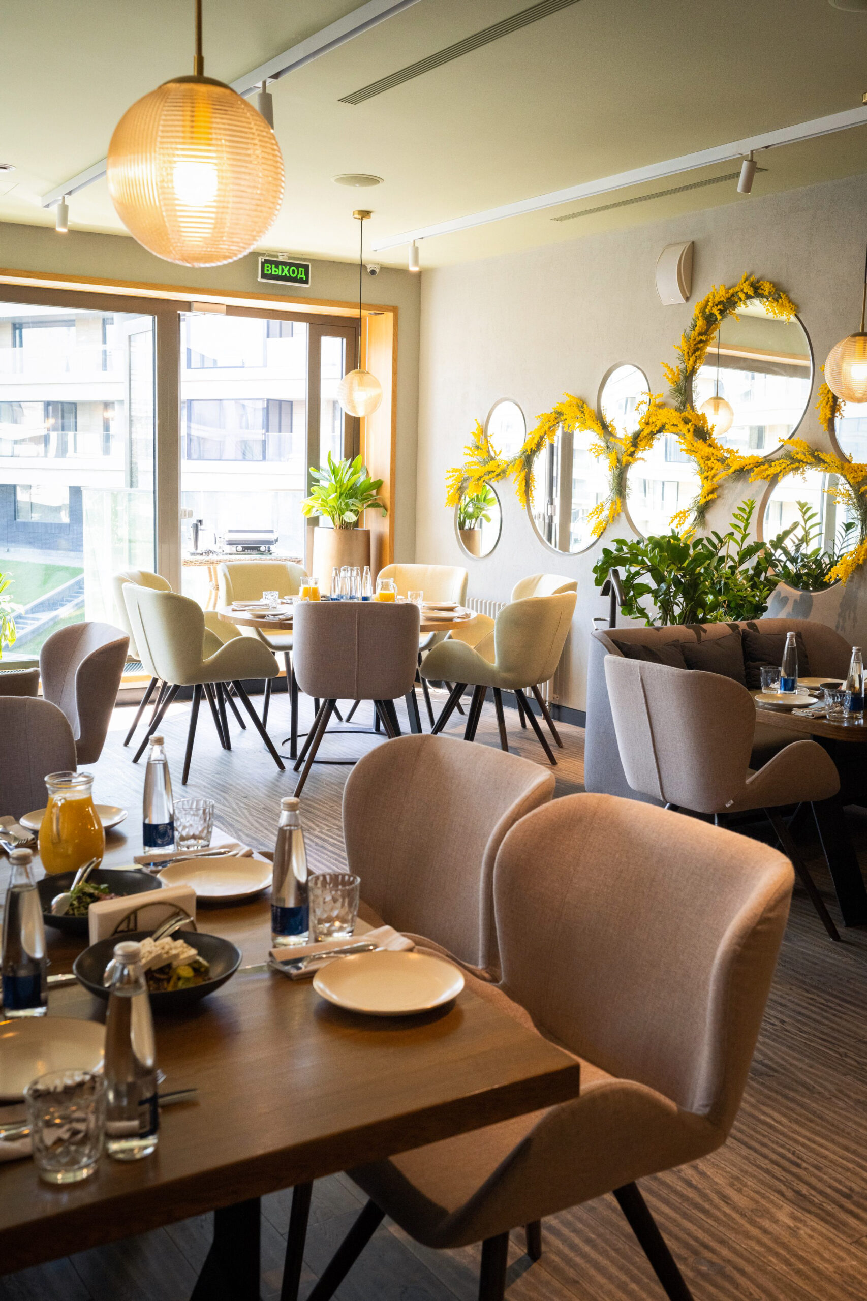 Мария Кожевникова, Алика Смехова, Женя Малахова и другие гости бранча #Проbeauty: спорт — основа жизненной гармонии